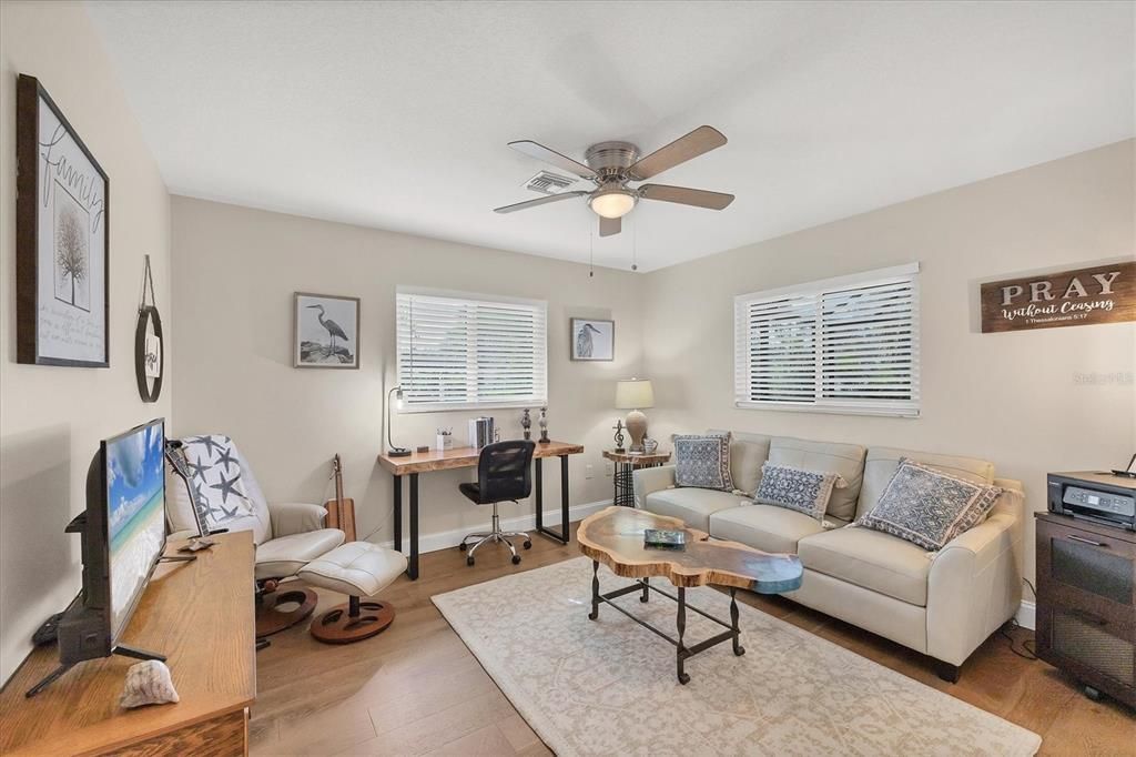 待售: $849,000 (3 贝兹, 2 浴室, 1933 平方英尺)