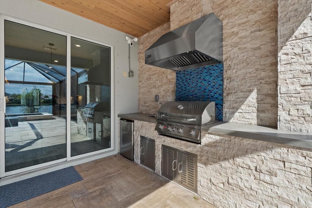 For Rent: $7,500 (5 beds, 4 baths, 2907 Square Feet)