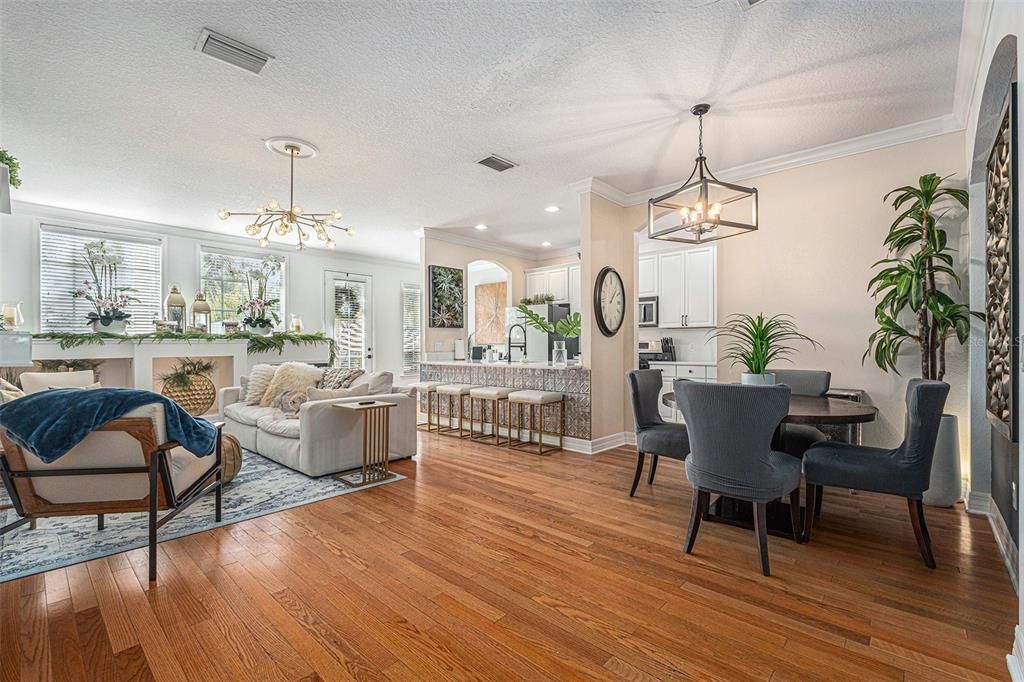 For Sale: $635,000 (3 beds, 2 baths, 1743 Square Feet)