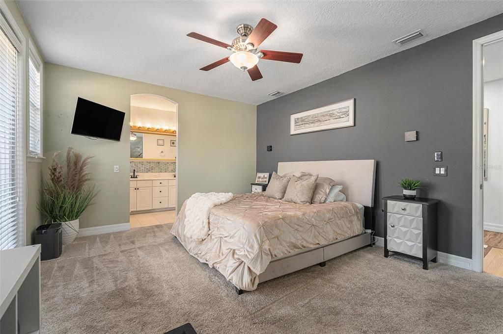 For Sale: $635,000 (3 beds, 2 baths, 1743 Square Feet)