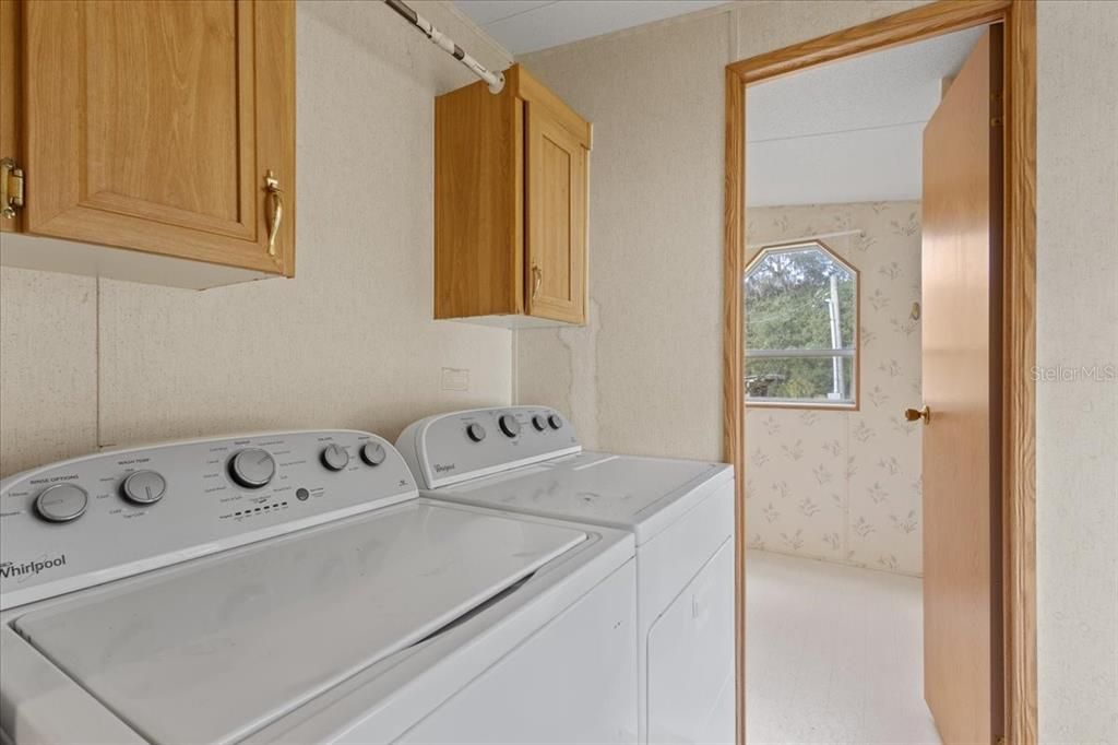 На продажу: $169,900 (3 спален, 2 ванн, 1134 Квадратных фут)