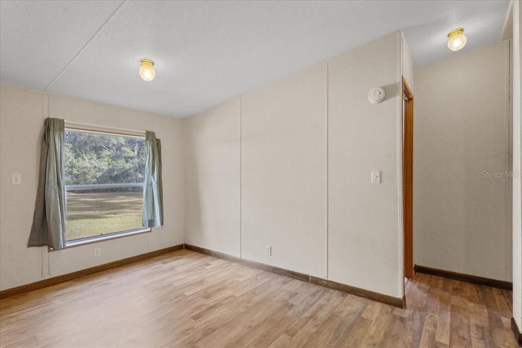 На продажу: $169,900 (3 спален, 2 ванн, 1134 Квадратных фут)