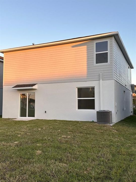 For Rent: $2,050 (4 beds, 2 baths, 1880 Square Feet)