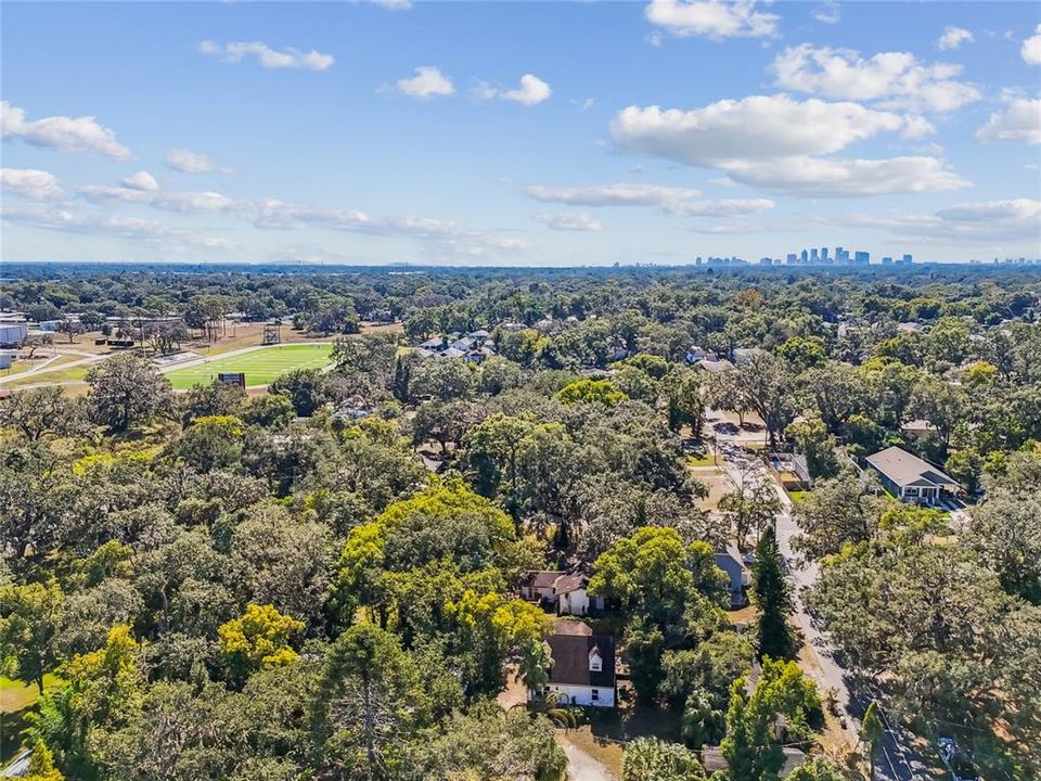 Activo con contrato: $350,000 (4 camas, 2 baños, 1248 Pies cuadrados)