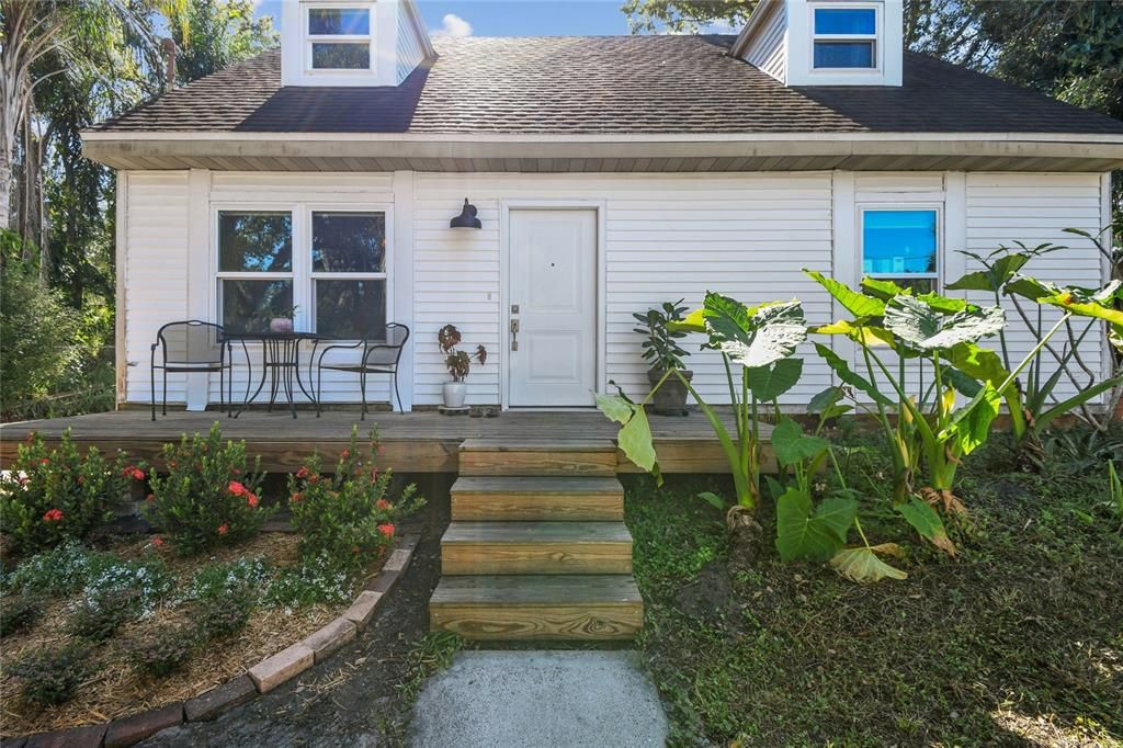 Activo con contrato: $350,000 (4 camas, 2 baños, 1248 Pies cuadrados)