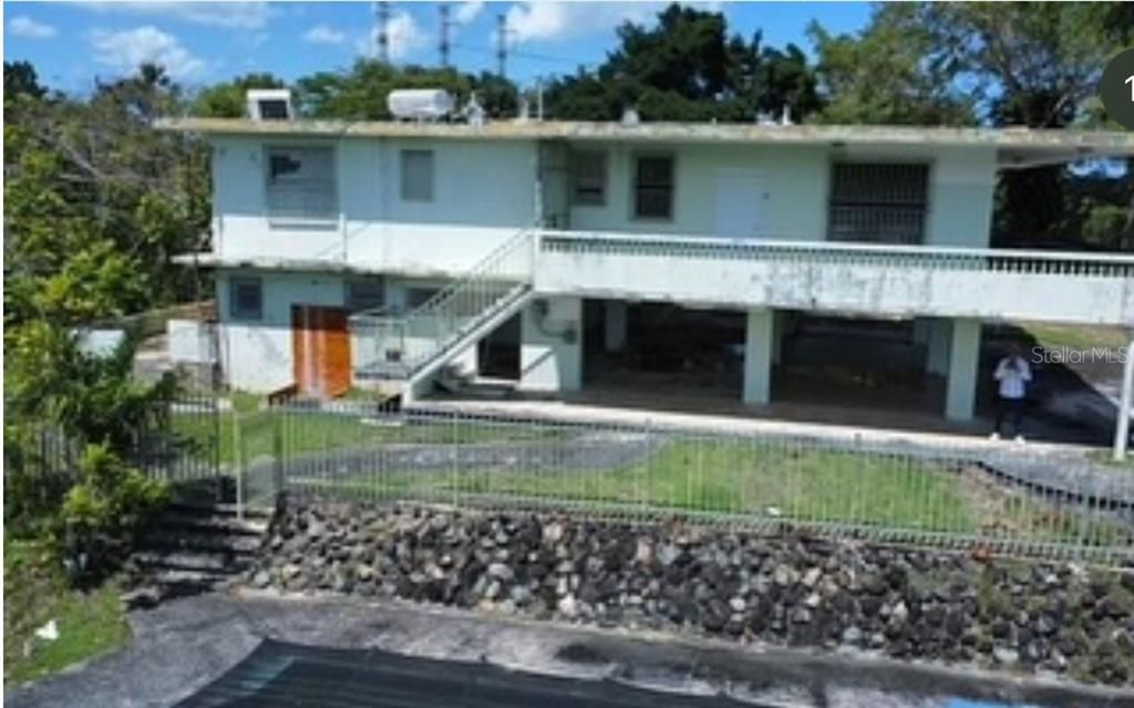 Vendido Recientemente: $385,000 (4 camas, 2 baños, 2591 Pies cuadrados)