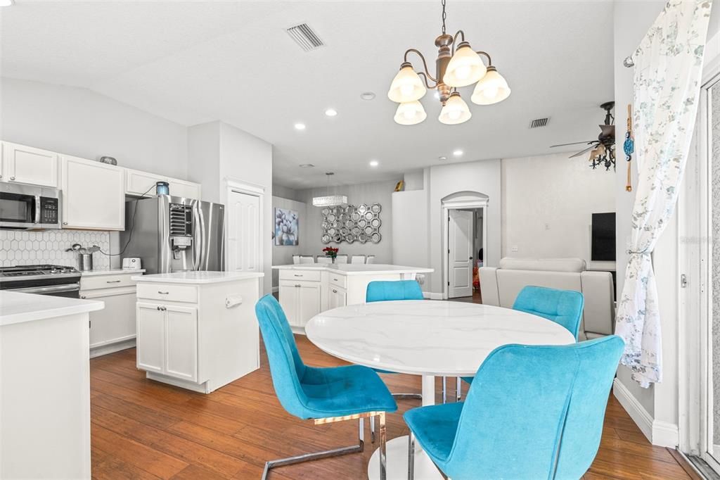 En Venta: $459,000 (3 camas, 2 baños, 1710 Pies cuadrados)