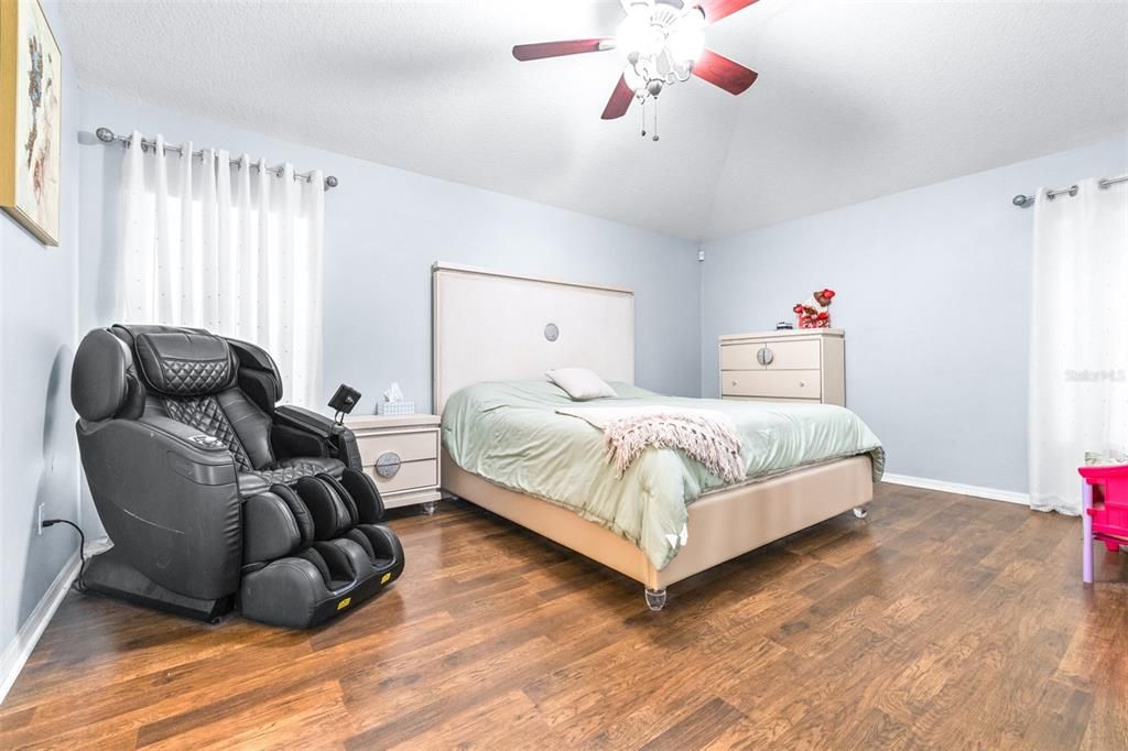 En Venta: $459,000 (3 camas, 2 baños, 1710 Pies cuadrados)