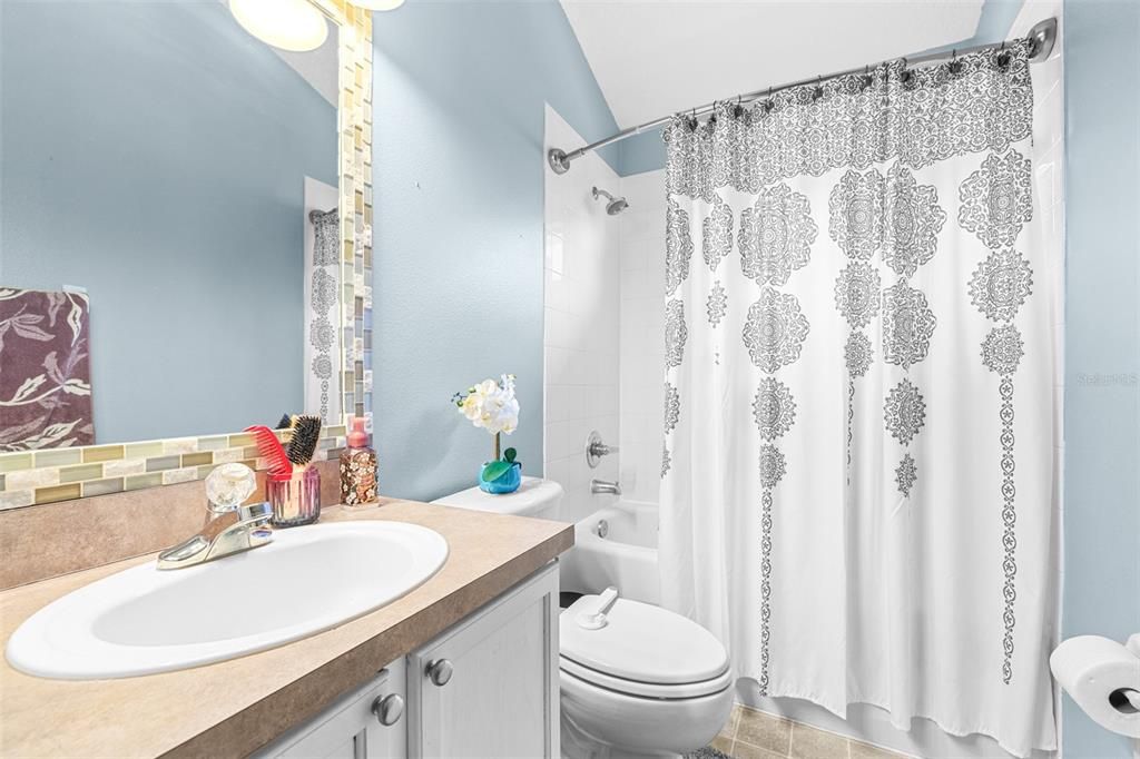 En Venta: $459,000 (3 camas, 2 baños, 1710 Pies cuadrados)