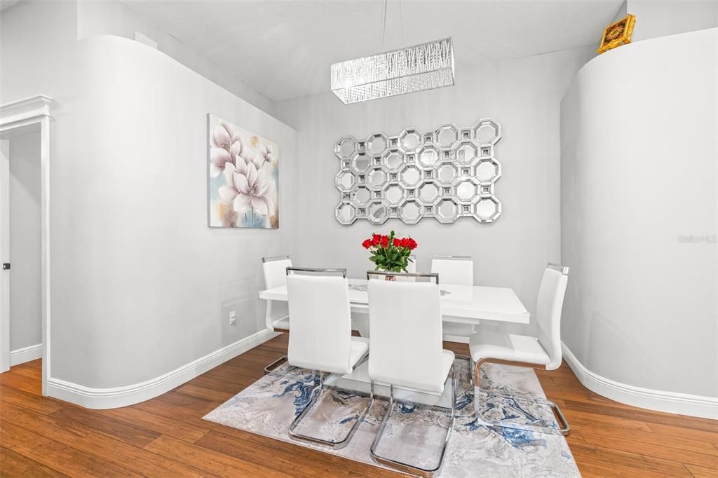 En Venta: $459,000 (3 camas, 2 baños, 1710 Pies cuadrados)