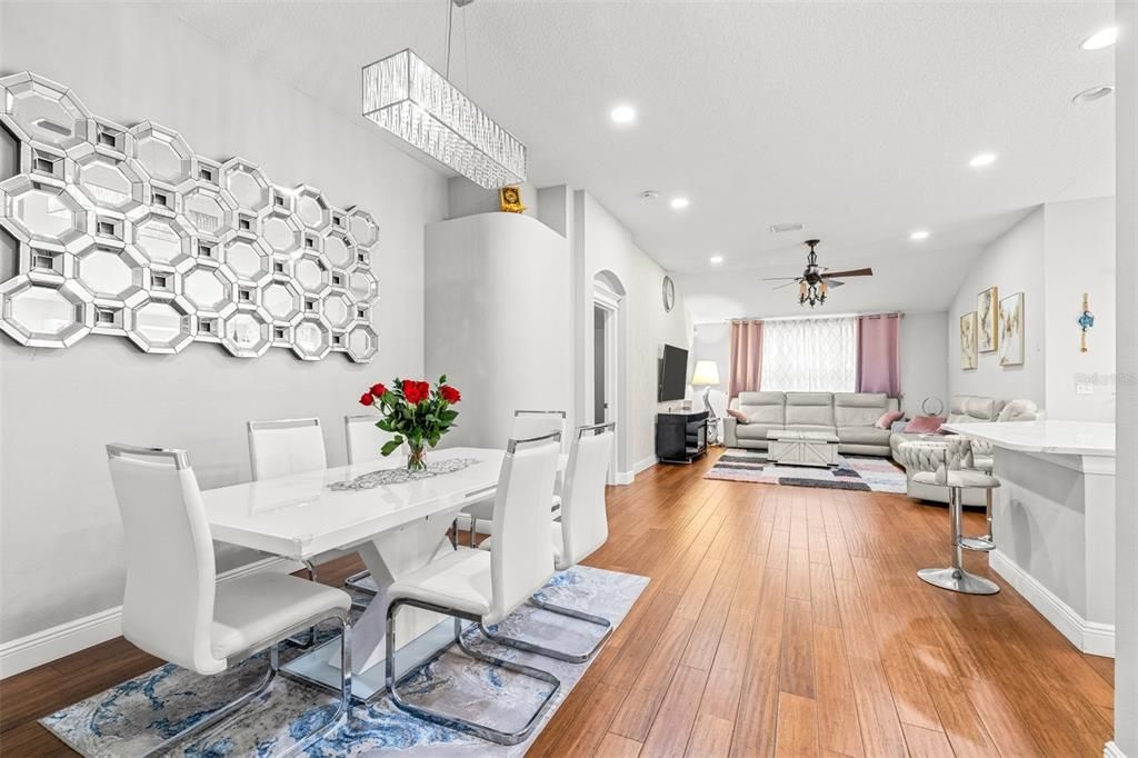 En Venta: $459,000 (3 camas, 2 baños, 1710 Pies cuadrados)