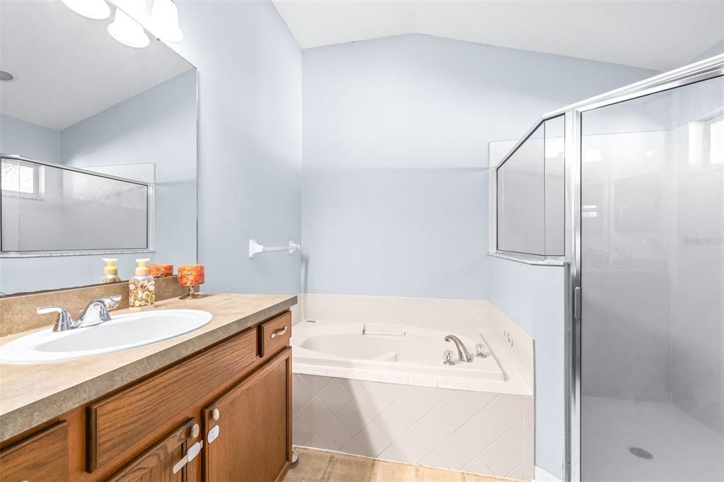 En Venta: $459,000 (3 camas, 2 baños, 1710 Pies cuadrados)