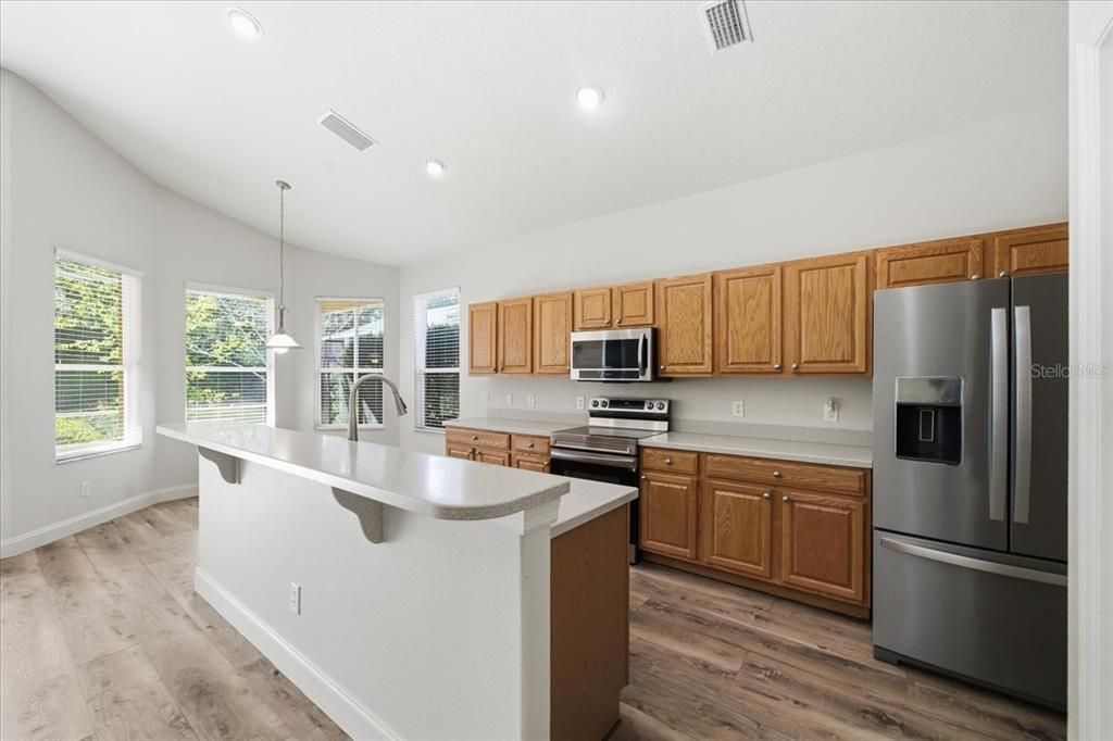 待售: $450,000 (3 贝兹, 2 浴室, 1886 平方英尺)