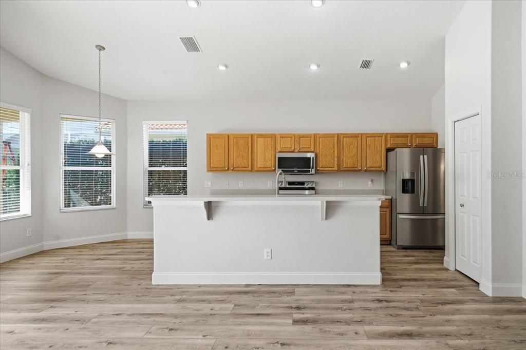 待售: $450,000 (3 贝兹, 2 浴室, 1886 平方英尺)