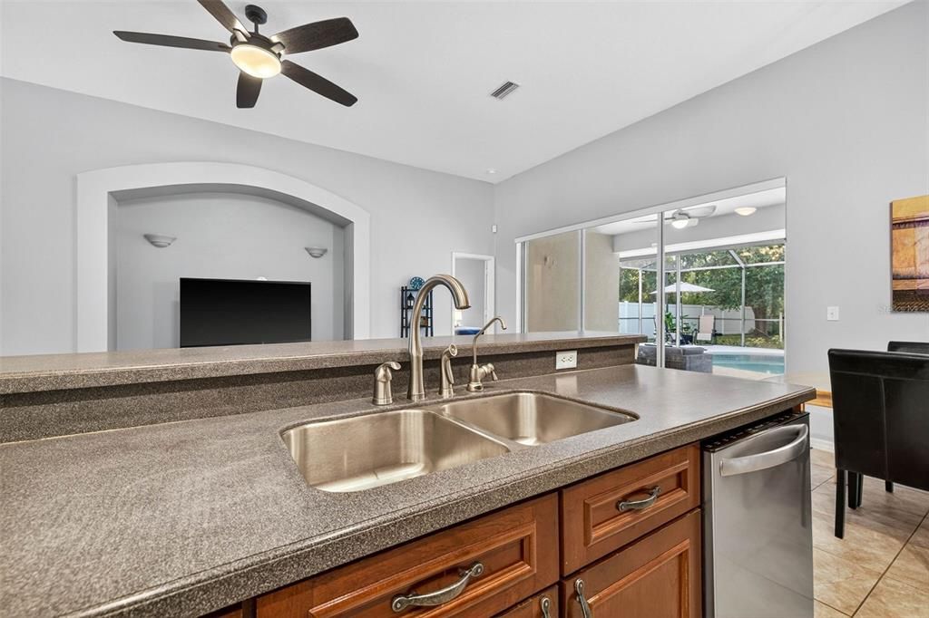 Active With Contract: $474,000 (4 beds, 3 baths, 2190 Square Feet)