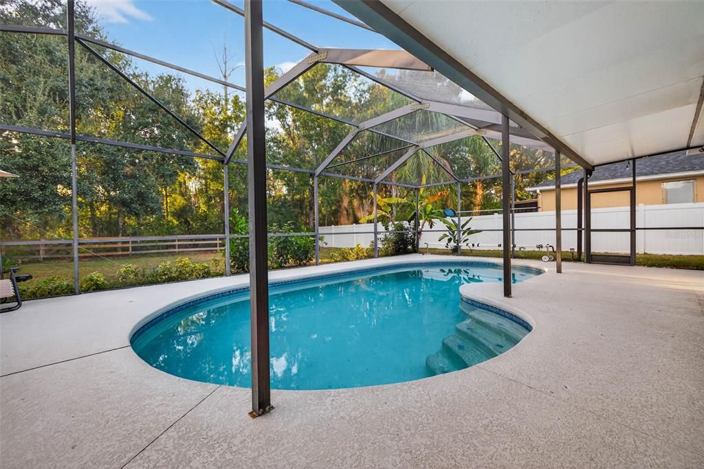 Active With Contract: $474,000 (4 beds, 3 baths, 2190 Square Feet)