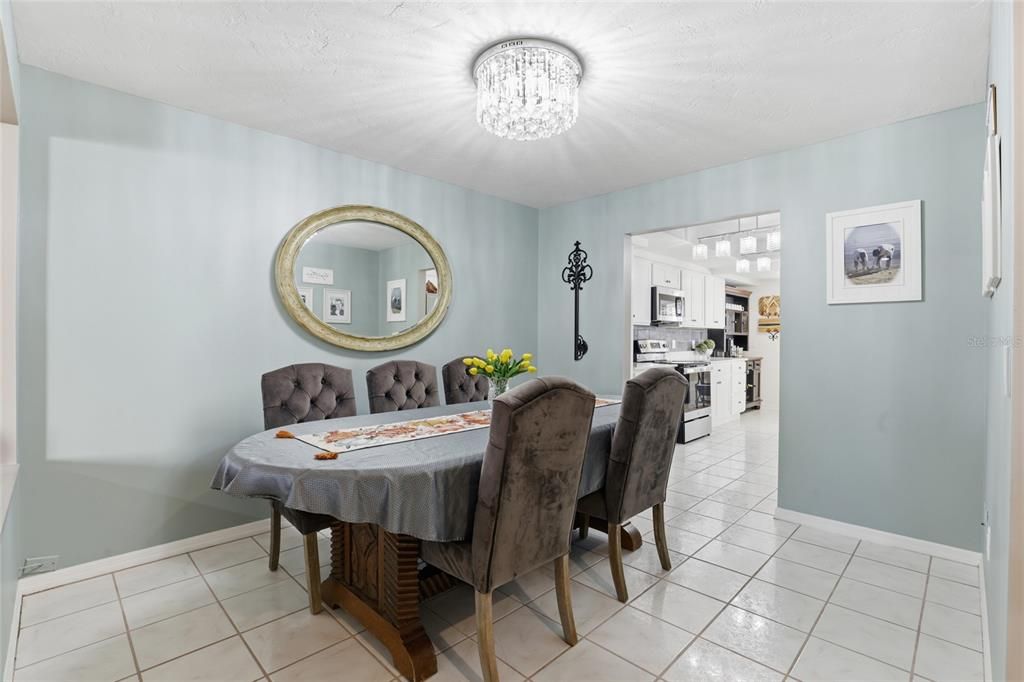 For Sale: $244,900 (3 beds, 2 baths, 1760 Square Feet)