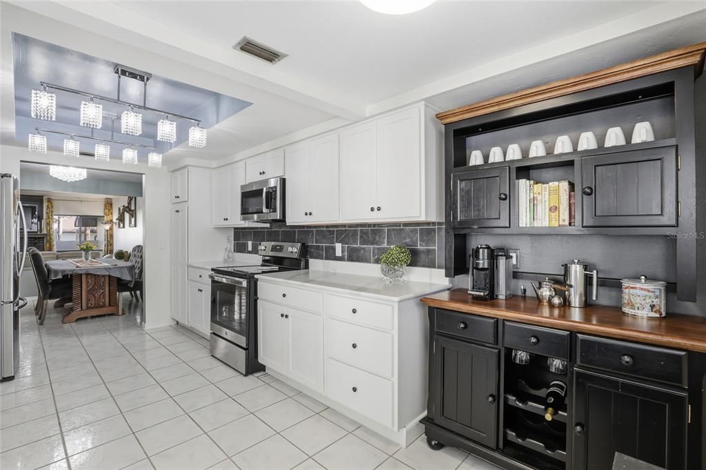 For Sale: $244,900 (3 beds, 2 baths, 1760 Square Feet)