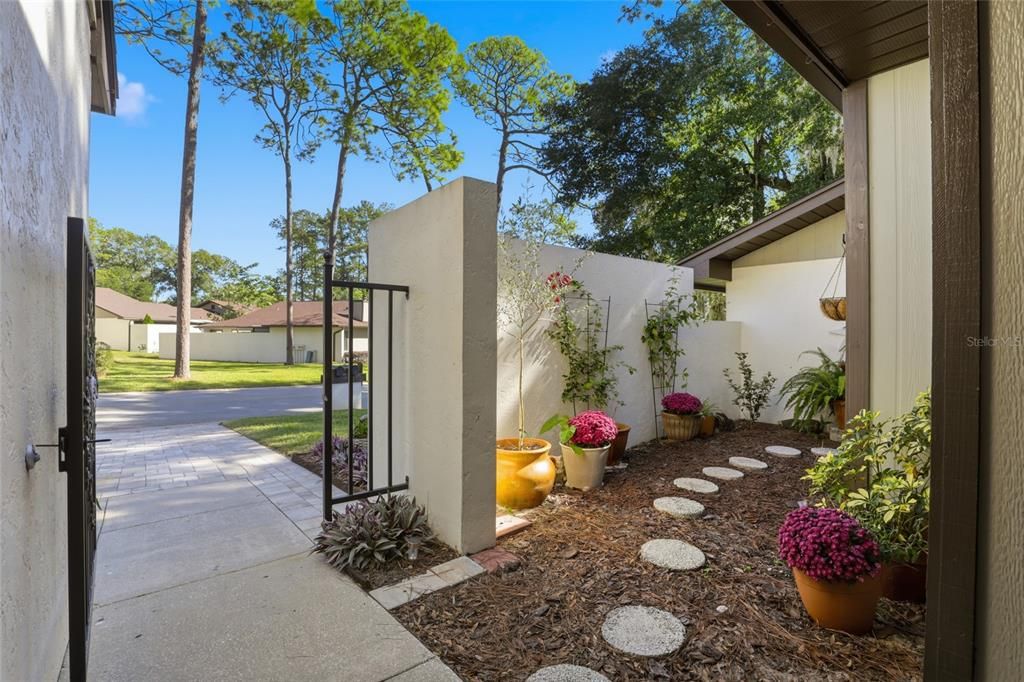 For Sale: $244,900 (3 beds, 2 baths, 1760 Square Feet)