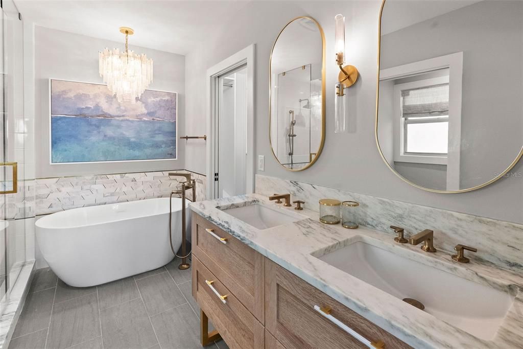 На продажу: $6,750,000 (3 спален, 3 ванн, 2264 Квадратных фут)