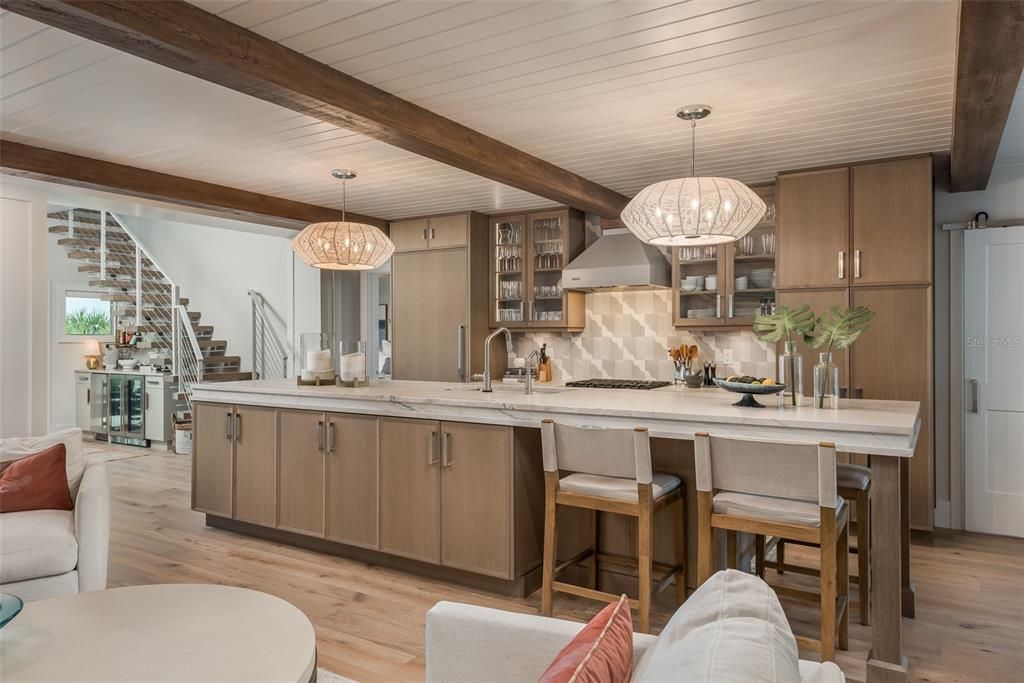 На продажу: $6,750,000 (3 спален, 3 ванн, 2264 Квадратных фут)