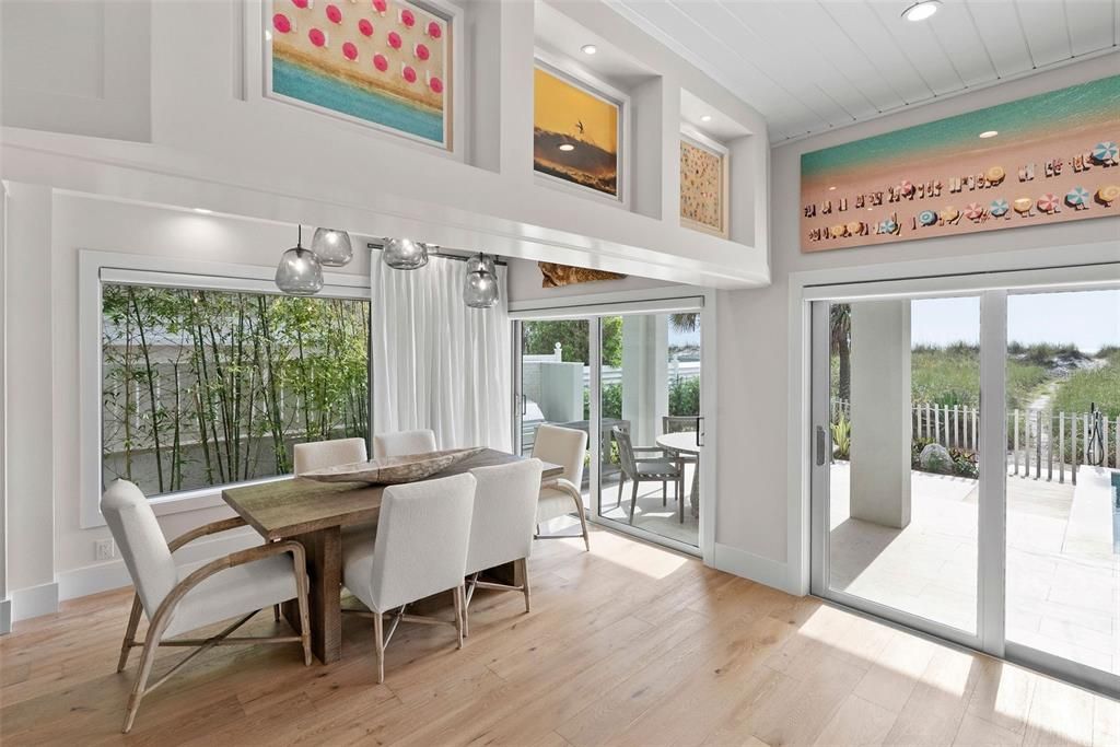 На продажу: $6,750,000 (3 спален, 3 ванн, 2264 Квадратных фут)