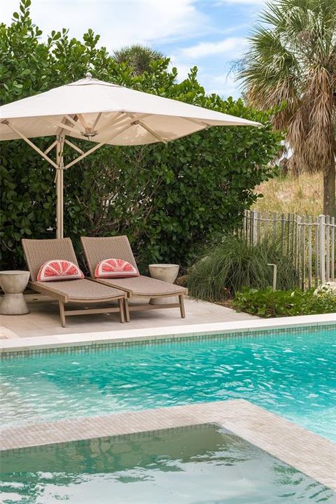 На продажу: $6,750,000 (3 спален, 3 ванн, 2264 Квадратных фут)