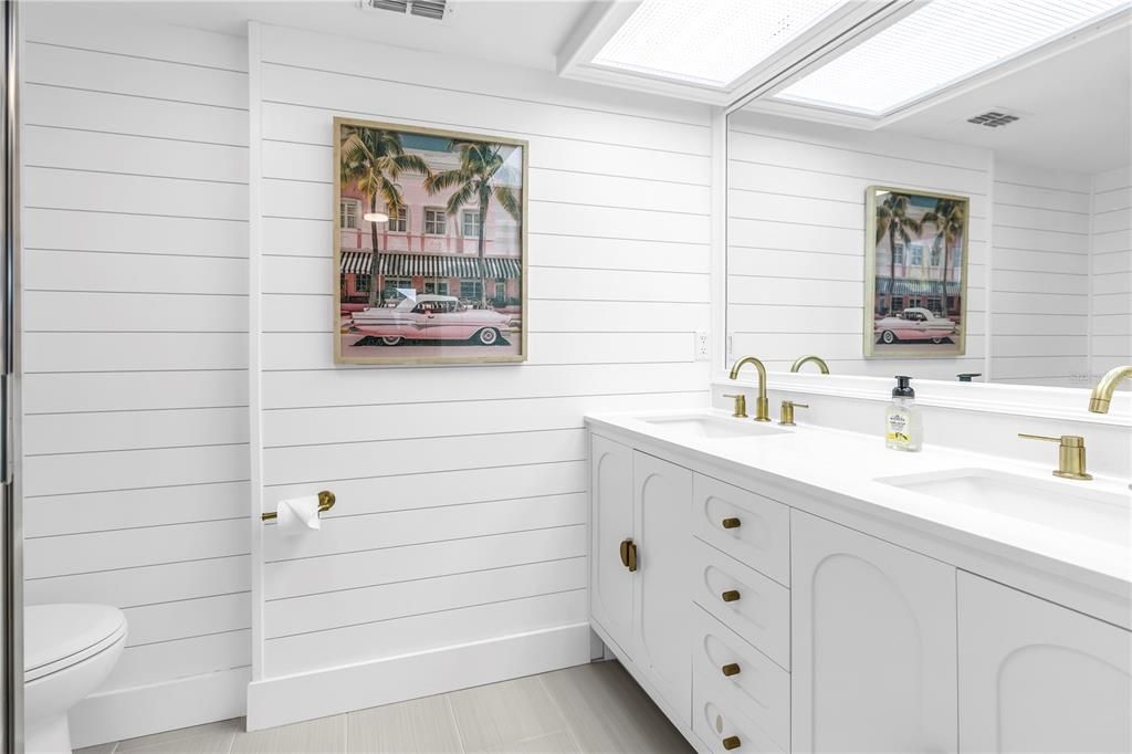 Active With Contract: $1,375,000 (3 beds, 3 baths, 1510 Square Feet)