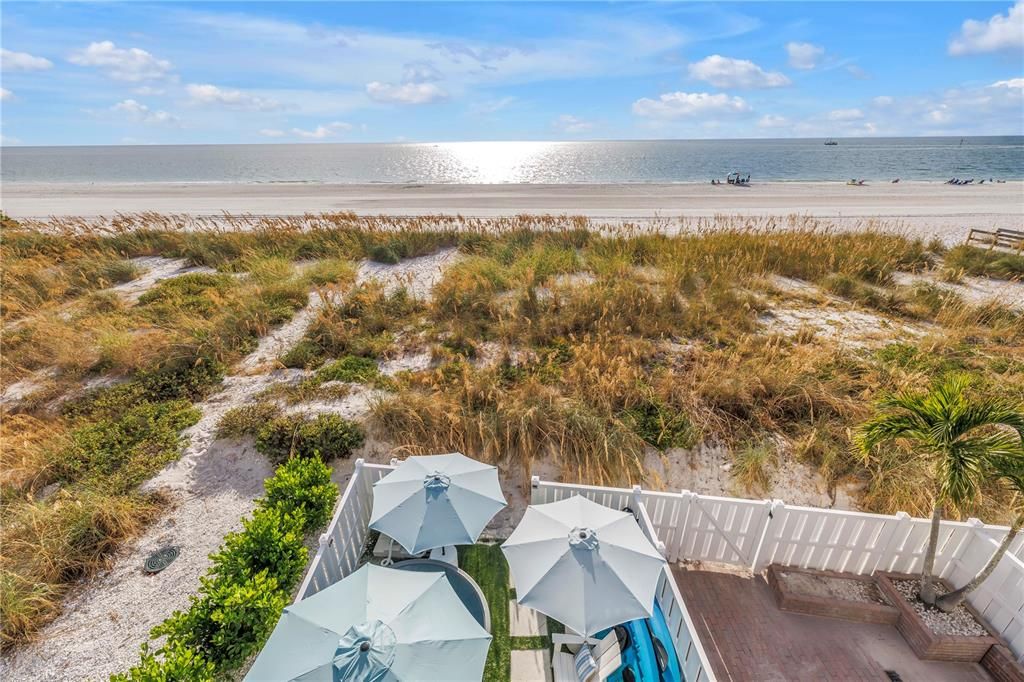 Active With Contract: $1,375,000 (3 beds, 3 baths, 1510 Square Feet)