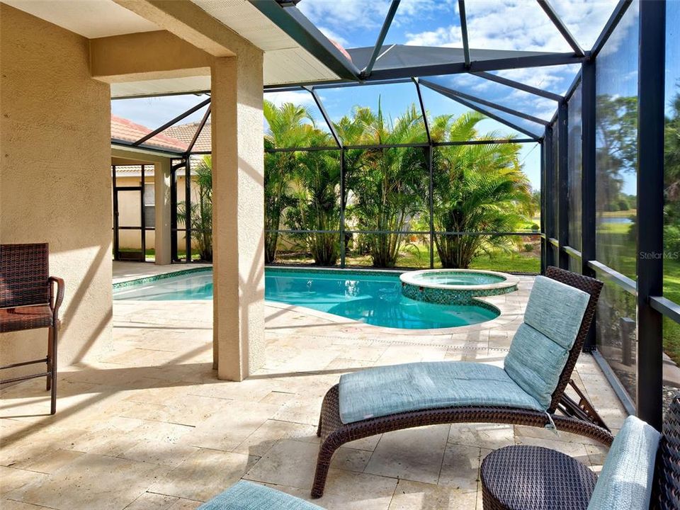 Activo con contrato: $578,500 (4 camas, 3 baños, 2430 Pies cuadrados)