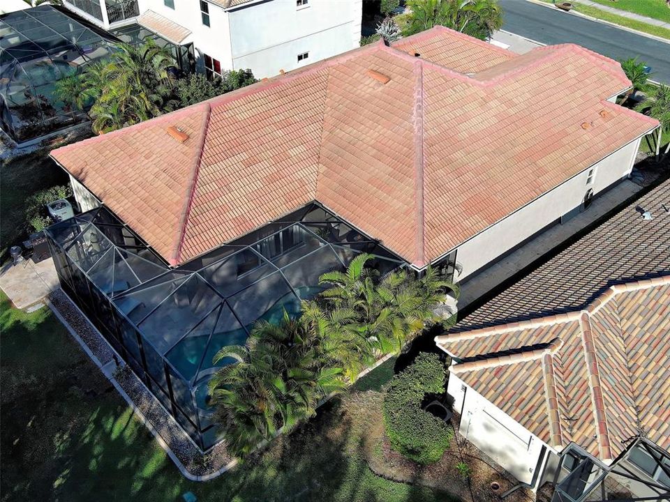 Activo con contrato: $578,500 (4 camas, 3 baños, 2430 Pies cuadrados)