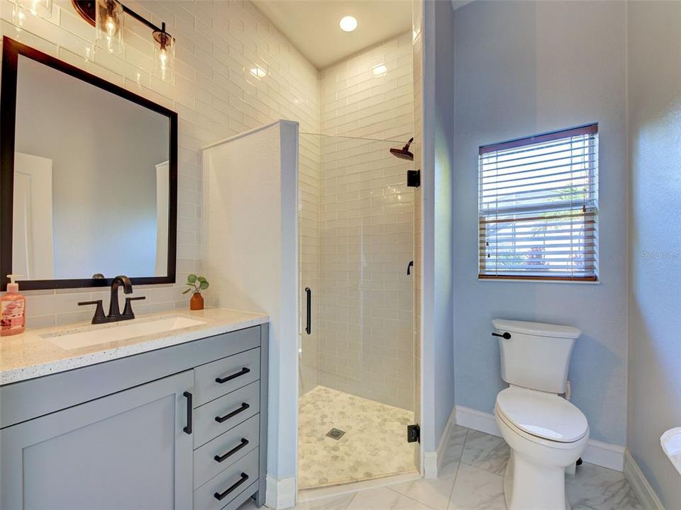 Activo con contrato: $578,500 (4 camas, 3 baños, 2430 Pies cuadrados)