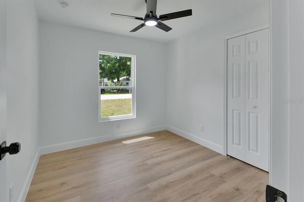 For Sale: $299,900 (3 beds, 2 baths, 1208 Square Feet)