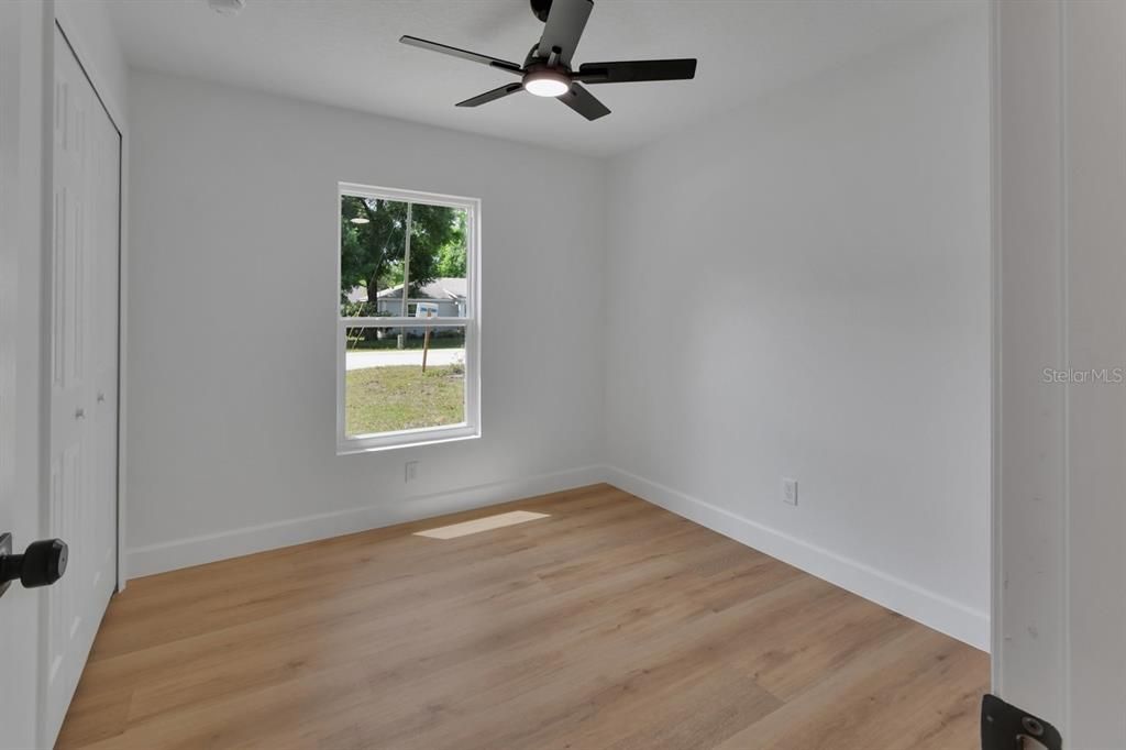 For Sale: $299,900 (3 beds, 2 baths, 1208 Square Feet)