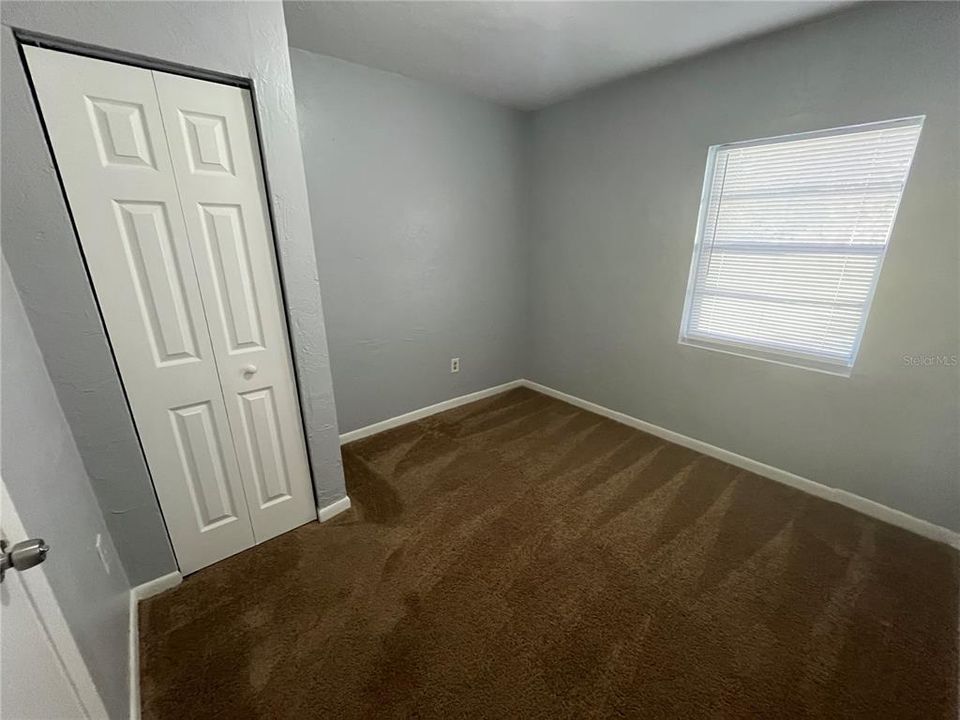For Rent: $1,300 (3 beds, 1 baths, 1041 Square Feet)