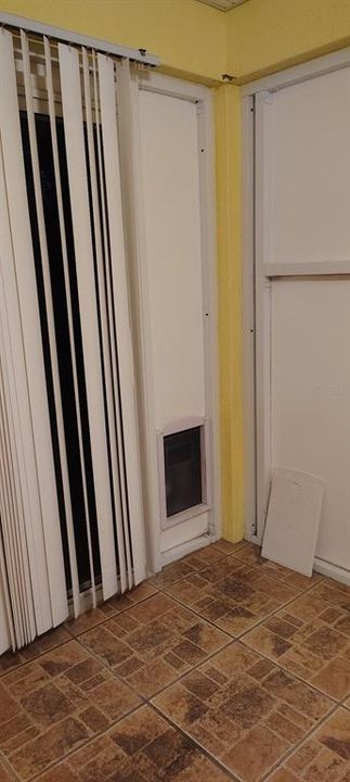 For Sale: $375,000 (4 beds, 2 baths, 1754 Square Feet)