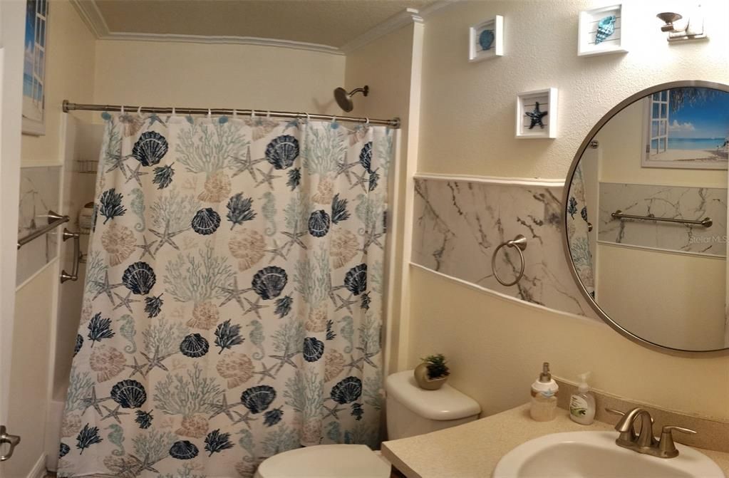 For Sale: $375,000 (4 beds, 2 baths, 1754 Square Feet)