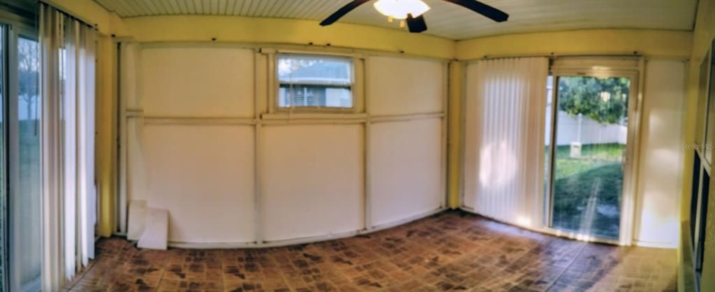 For Sale: $375,000 (4 beds, 2 baths, 1754 Square Feet)