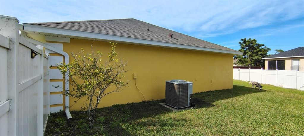 For Sale: $375,000 (4 beds, 2 baths, 1754 Square Feet)