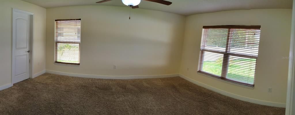 For Sale: $375,000 (4 beds, 2 baths, 1754 Square Feet)