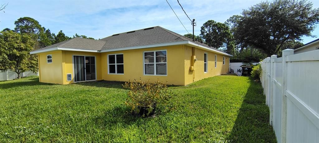 For Sale: $375,000 (4 beds, 2 baths, 1754 Square Feet)