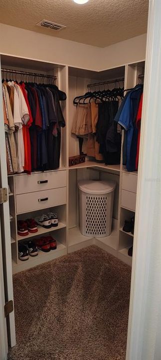 For Sale: $375,000 (4 beds, 2 baths, 1754 Square Feet)