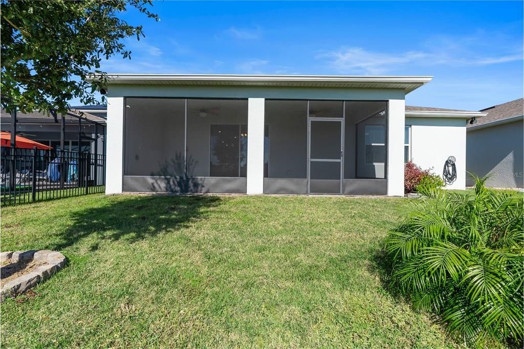 Active With Contract: $551,000 (3 beds, 2 baths, 2224 Square Feet)