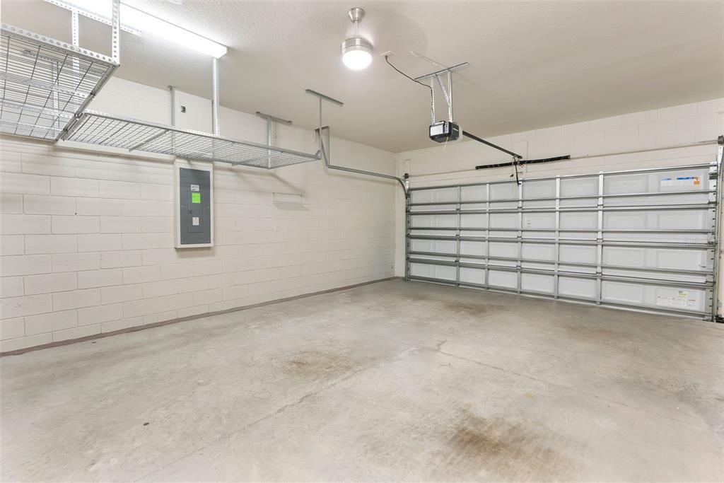 Active With Contract: $551,000 (3 beds, 2 baths, 2224 Square Feet)