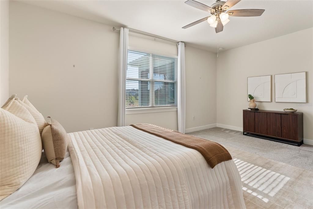 Active With Contract: $551,000 (3 beds, 2 baths, 2224 Square Feet)