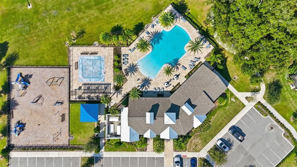 Active With Contract: $551,000 (3 beds, 2 baths, 2224 Square Feet)