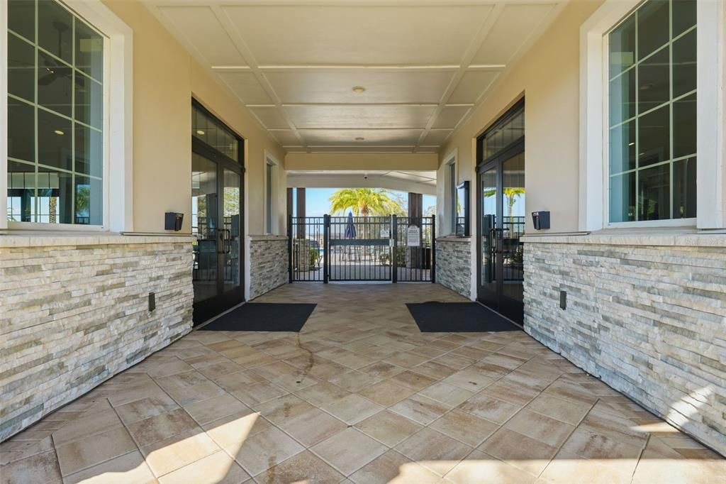 Active With Contract: $551,000 (3 beds, 2 baths, 2224 Square Feet)