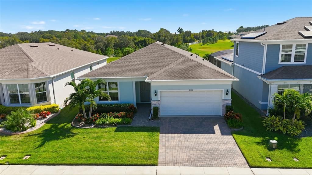 Active With Contract: $551,000 (3 beds, 2 baths, 2224 Square Feet)