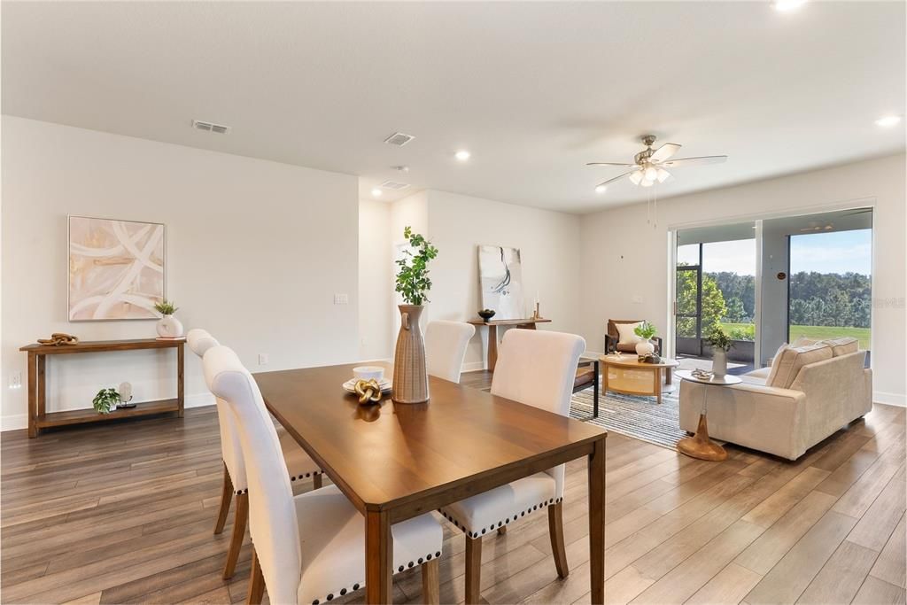 Active With Contract: $551,000 (3 beds, 2 baths, 2224 Square Feet)