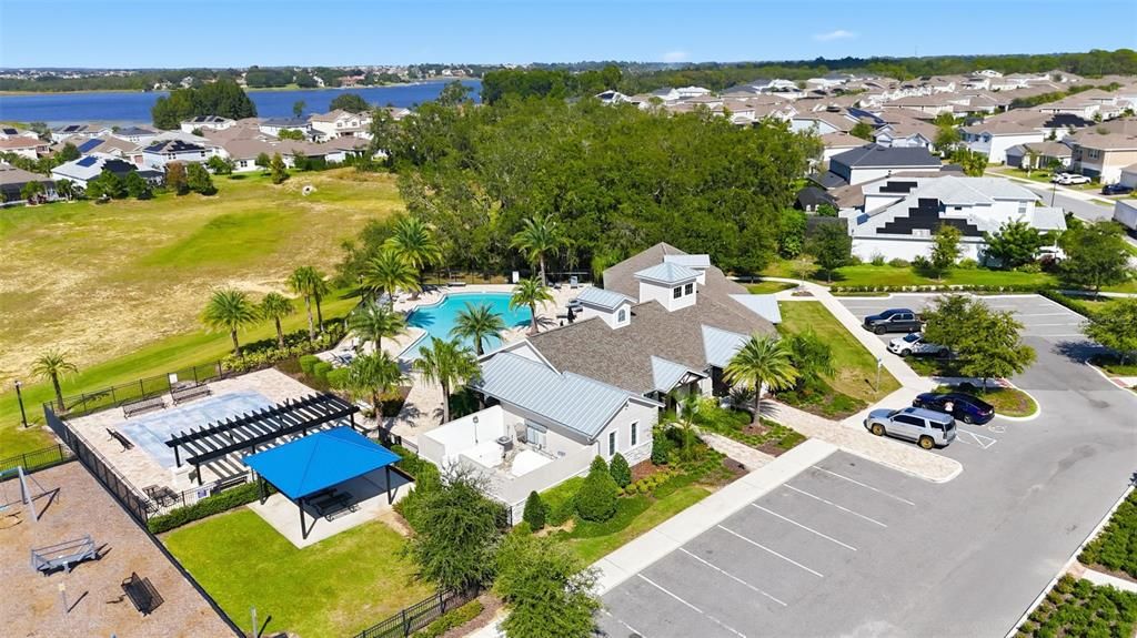 Active With Contract: $551,000 (3 beds, 2 baths, 2224 Square Feet)